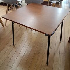 ★リユースのサカイつくば店★TK7668 NITORI ダイニングテーブル ブラウン H70×D80×W80 クリーニング済みの画像