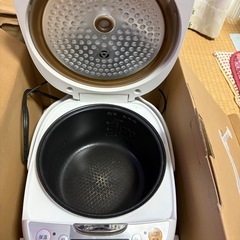 説明欄読んで！5.5合炊き 炊飯器の画像