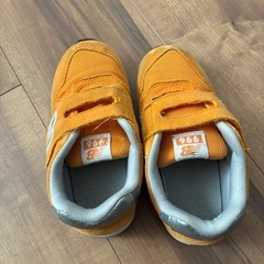 ニューバランス　16.5センチの画像