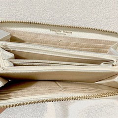 Samantha Thavasa長財布（オフホワイト）の画像