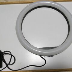 リングライト・USB接続 3種の光源切替可・切替スイッチ付き・ 9段階光調整可能の画像