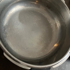 ドウシシャ　圧力鍋26センチ　赤が可愛いの画像