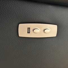 【17日まで限定】ヤマダオリジナル　電動リクライニングソファの画像