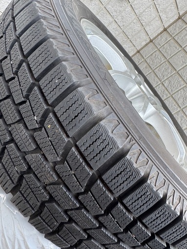 スタッドレスタイヤ205/60 R16 92Q