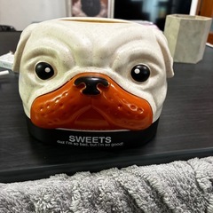 パグ　　トイレットペーパーケースの画像