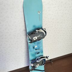 【初心者・レディースに】ロシニョール スノーボード 145cm ビンディング付き（ROSSIGNOL）の画像