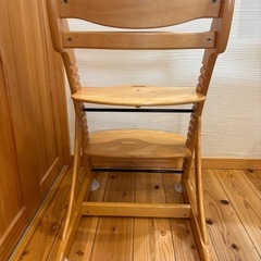 大和屋 ヤマトヤ スリムチェア  ベビーチェア　机なし　の画像