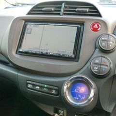  ❑全国自社ローン対応❑         ●平成24年6月登録ホンダフィットシャトル ハイブリッドスマートセレクションの画像