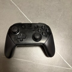 NINTENDOSwitch本体　プロコンほかおまけ付の画像
