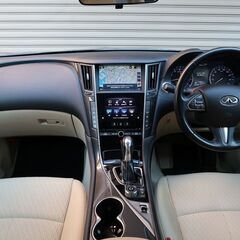 検査8年12月528i ラグジュアリー LCI 後期型 メーカーOP多数/ナッパレザー/アクティブクルーズ/液晶メーター/ハーマンカードン/ナビ/地デジの画像