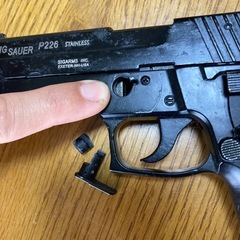 SIG P226オール金属製ガスガン　の画像