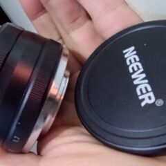 新品級 NEEWER F1.7 35mm ＊FXマウントの画像