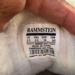 モコモコ厚底スニーカーの画像