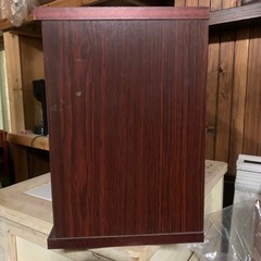 アンティーク調　飾り棚の画像