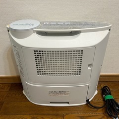 SHARP シャープ　加湿セラミックファンヒーターの画像