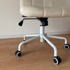 キャスター付き　椅子　チェアの画像