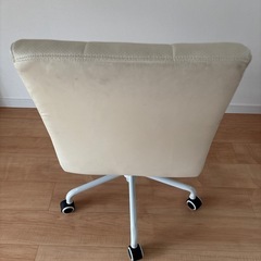 キャスター付き　椅子　チェアの画像