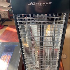 ミドルカーボンヒーター　600W ストーブ　の画像