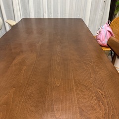 飛弾産業テーブルとチェアの画像