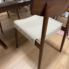 飛弾産業テーブルとチェアの画像