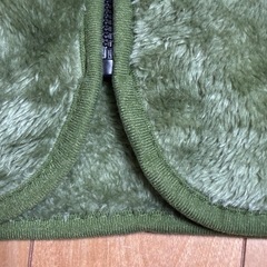 フリースベスト、カーキ緑の画像