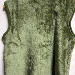 フリースベスト、カーキ緑の画像