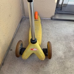 キックボード　スクーターの画像