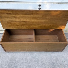 収納付き木製ベンチの画像