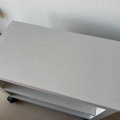 キャスター付きテレビ台 0円の画像