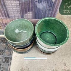 ☆ [相談可] 睡蓮鉢 / 壷 / スイレン鉢 / 大小の陶器・プラ製セット (金魚・メダカ)の画像