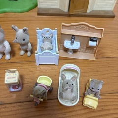 シルバニア ファミリー　お家　セット　まとめ　人形　お家　家具　の画像