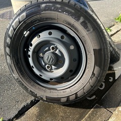 軽バンタイヤホイールの画像