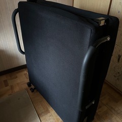 折りたたみベッド　ブラックの画像