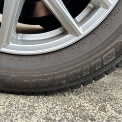 スタッドレスタイヤ ブリヂストン　VRX3(中古 アルミホイール付き)の画像