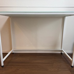 ガラス机の画像