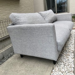 3人掛けソファーですの画像