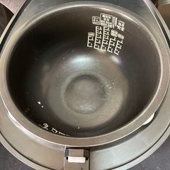 炊飯器の画像