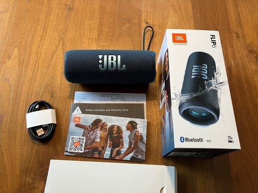 JBL フリップ6 Bluetoothスピーカー
(使用時間2時間程度)