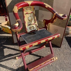 寺院仏具 ルーツ型本曲録 平安寺　住職/僧侶の椅子 漆塗/金箔/折りたたみ式の画像