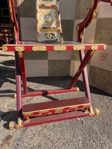 寺院仏具 ルーツ型本曲録 平安寺 住職/僧侶の椅子 漆塗/金箔/折りたたみ式