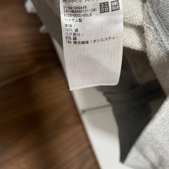 UNIQLO パーカーの画像