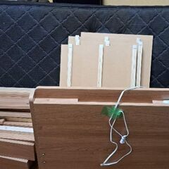 配達可!!セミシングルベッド　マットレス付き　収納、コンセント付...