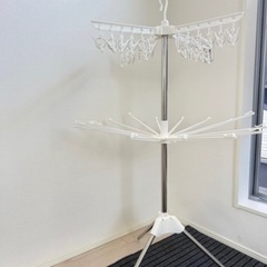  ベビー散髪器、お風呂、物干しラック3点セットと2つピジョン 電動 搾乳器の画像