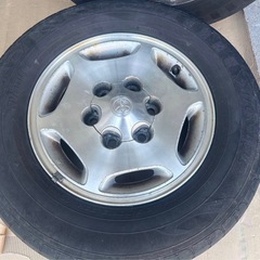 グランドハイエース純正アルミホイール2本の画像