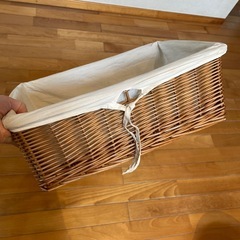 籐のカゴの画像