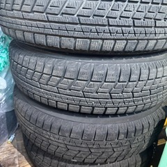 145 80 13 スタッドレスタイヤの画像