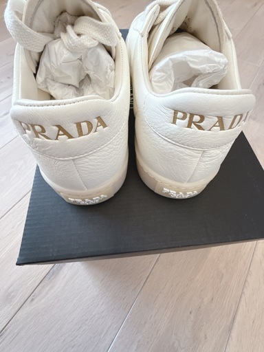 PRADA プラダ  スニーカー　白　ホワイト 25.0