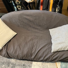 2人がけ可能　ローソファの画像