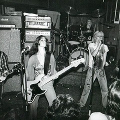 ガールズバンド　ドラム募集