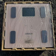 オムロン 体重体組成計 Karada Scan 214 ピンク HBF-214の画像